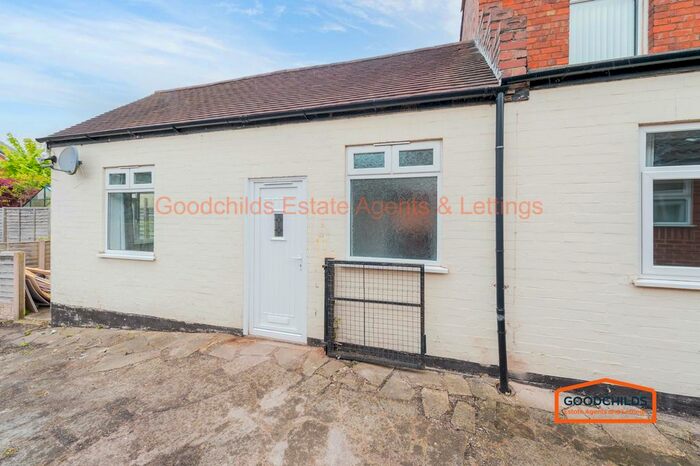 1 Bedroom Flat To Rent In Brownhills Road, Norton Canes, WS11