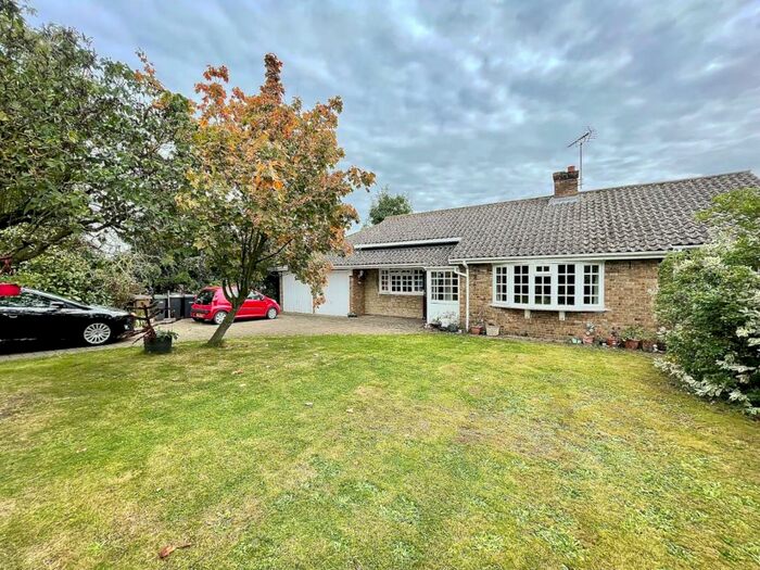 3 Bedroom Bungalow For Sale In Station Road, Swinderby, Lincoln, Lincolnshire, LN6
