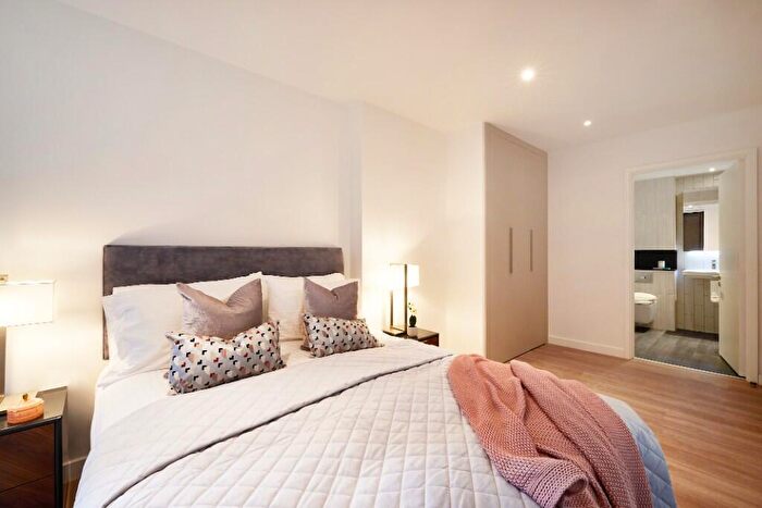 2 Bedroom Apartment To Rent In Apartment, Nobel Way, Manchester, Greater Manchester, M1