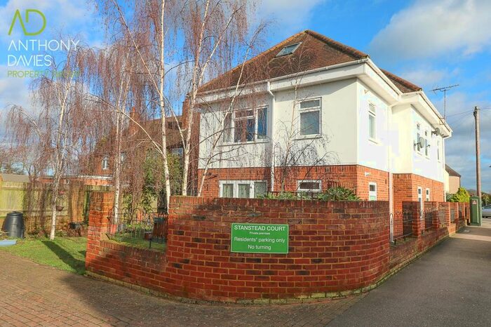 1 Bedroom Flat For Sale In Stanstead Court, Hoddesdon, EN11