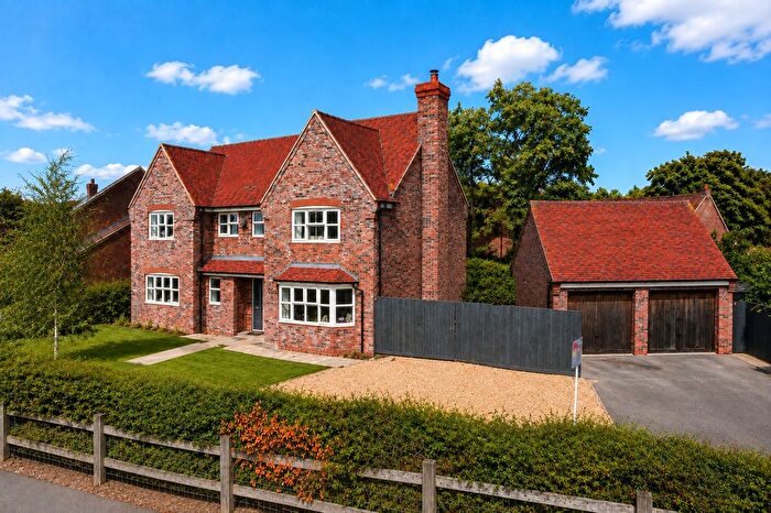 5 Bedroom Detached House For Sale In Pennycress Gardens, Stoke Orchard, Cheltenham, Gloucestershire, GL52