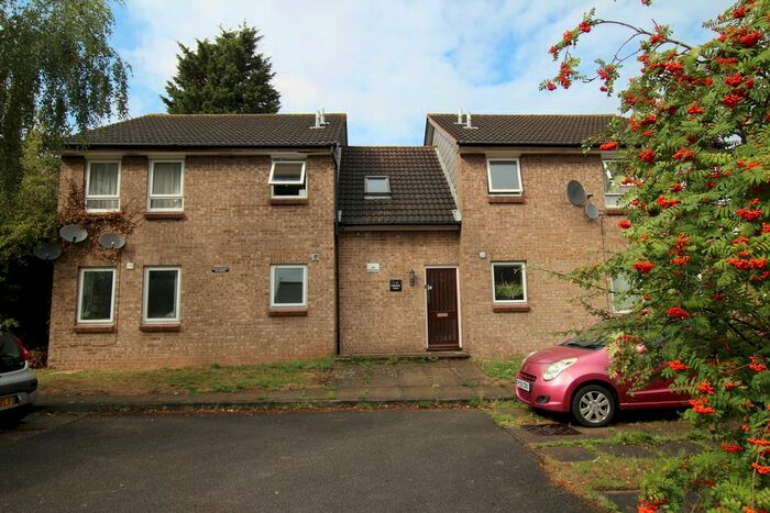 1 Bedroom Flat To Rent In Cotswold Court, Beeston, Nottingham, NG9