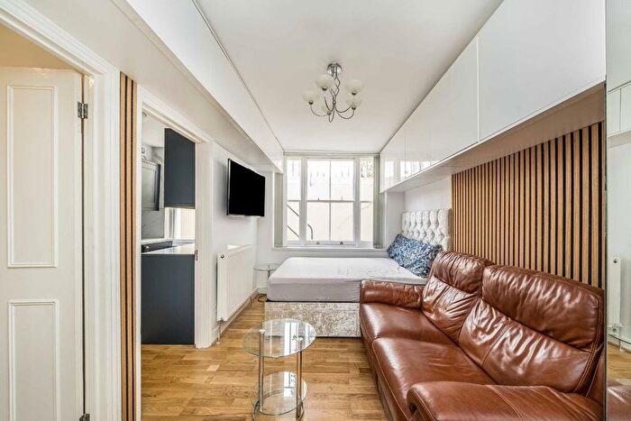 Studio To Rent In Sutherland Street, London, SW1V