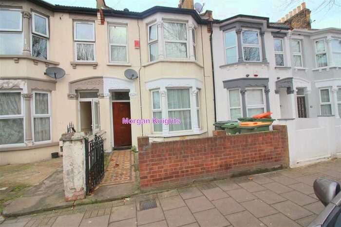 2 Bedroom Apartment To Rent In Sherrard Road, Forest Gate, E7
