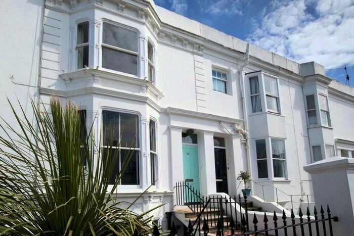 2 Bedroom Flat To Rent In Osbourne Villas, Brighton, BN3