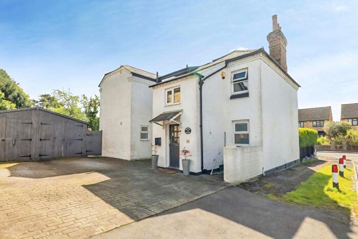4 Bedroom Detached House For Sale In High Street, Iver, SL0