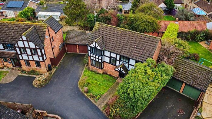 4 Bedroom Detached House For Sale In Hill House Gardens, Stanwick, NN9