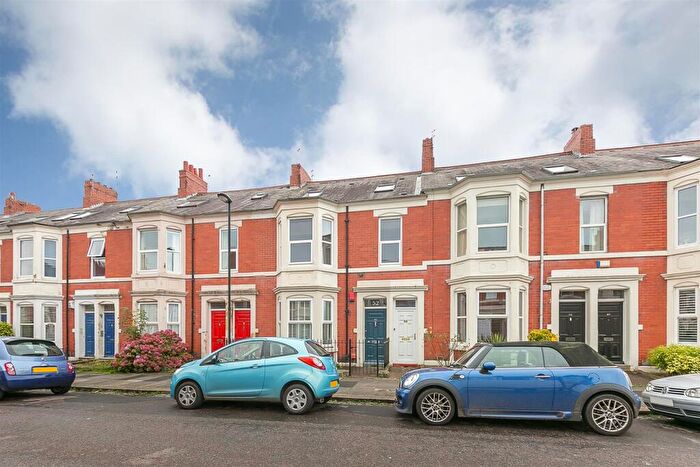 6 Bedroom Maisonette To Rent In Newlands Road, High West Jesmond, Newcastle Upon Tyne, NE2