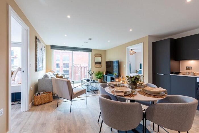 2 Bedroom Flat To Rent In Flat, Hairpin House, Bradford Street, Birmingham, B12