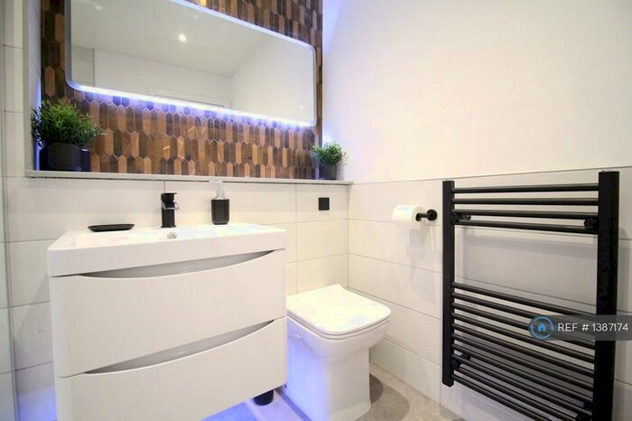 2 Bedroom Flat To Rent In Park Avenue, Dundee, DD4