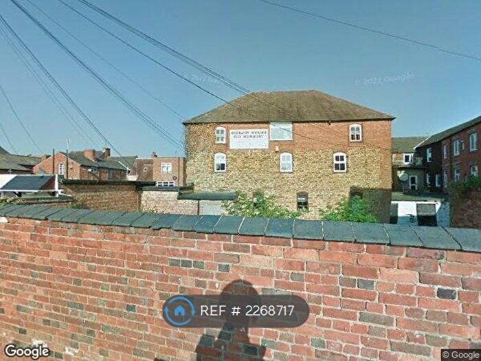 1 Bedroom Flat To Rent In High Street, Daventry, NN11