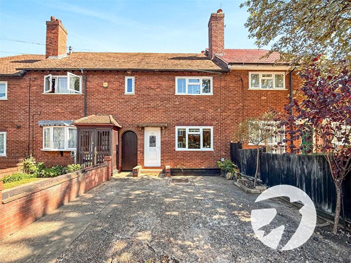 3 Bedroom Terraced House For Sale In Gregory Crescent, London, SE9