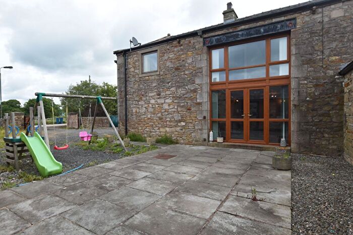 4 Bedroom Semi-Detached House To Rent In Osbaldeston Lane, Osbaldeston, BB2