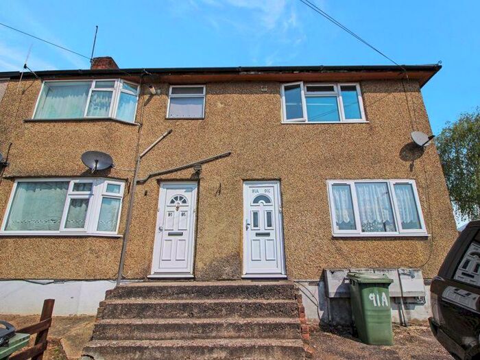 1 Bedroom Flat To Rent In Long Elmes, Harrow Weald, HA3