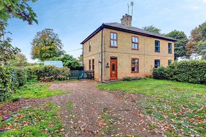 3 Bedroom Semi Detached House For Sale In Wisbech Road, Coates, Peterborough, PE7