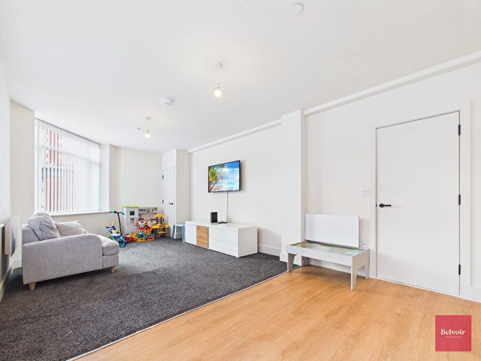 2 Bedroom Flat To Rent In Singleton Hotel, Dilwyn Street, Swansea, SA1