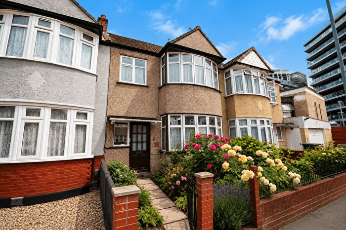 3 Bedroom Terraced House For Sale In Carlyon Close, Wembley, Middlesex, HA0