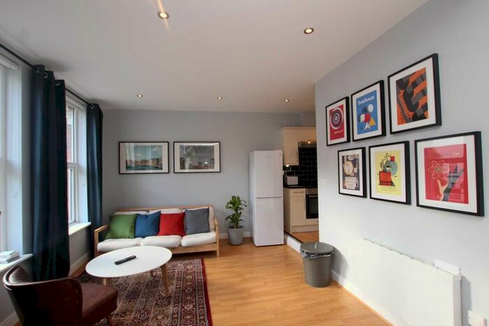 1 Bedroom Flat To Rent In West Street, Reading RG1