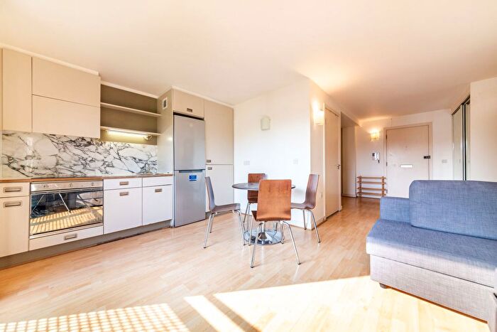 Studio To Rent In Deals Gateway, Deptford Bridge, SE13