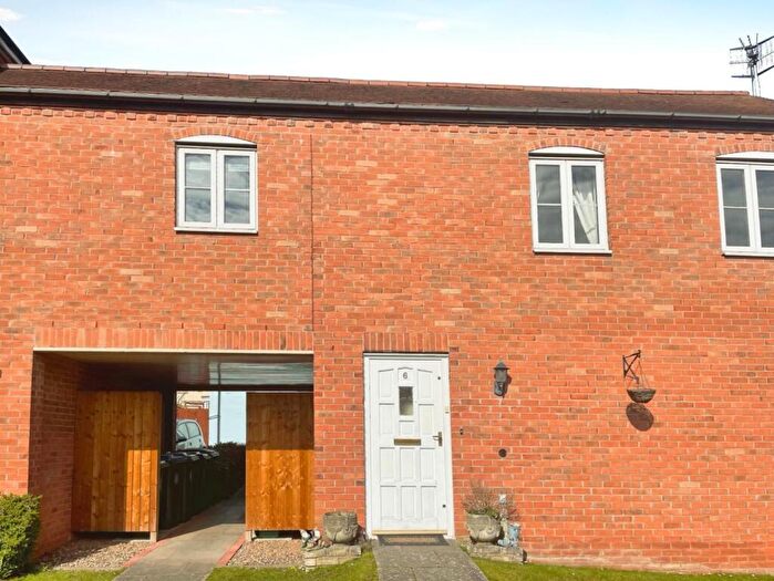 2 Bedroom Flat To Rent In St Peters Way, Stratford-Upon-Avon, CV37