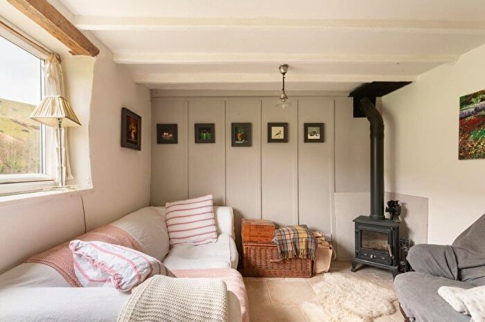 2 Bedroom Cottage For Sale In South View Cottages, The Street, Henfield, BN5