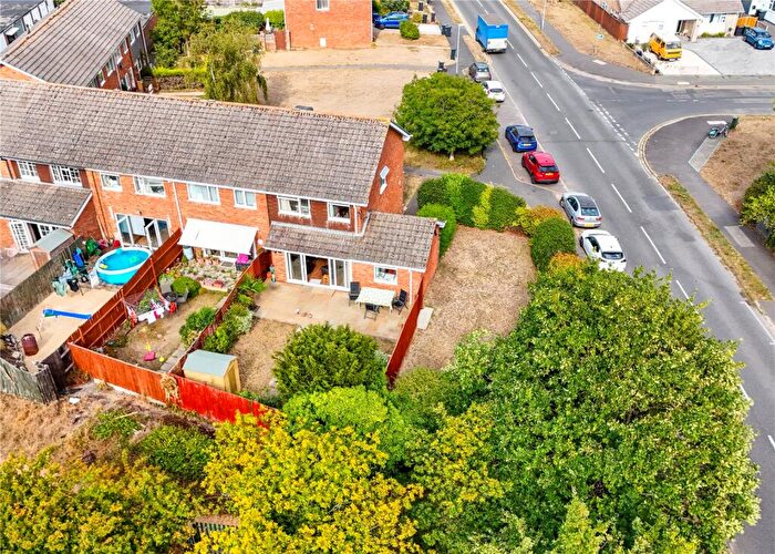 4 Bedroom End Of Terrace House For Sale In De Havilland Way, Mudeford, Christchurch, Dorset, BH23