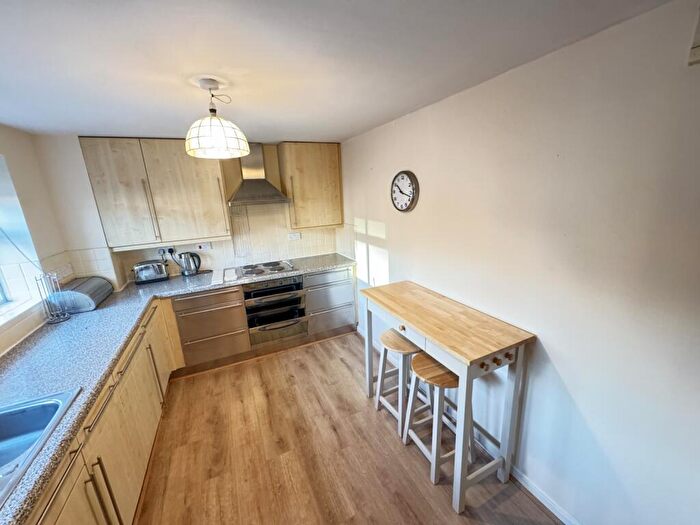 2 Bedroom Apartment To Rent In Sovereign Court, Jesmond, NE2