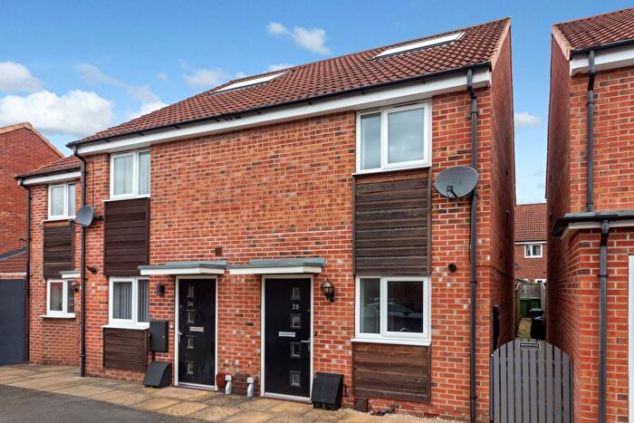 2 Bedroom End Terrace House For Sale In Turner Close, York, North Yorkshire, YO31