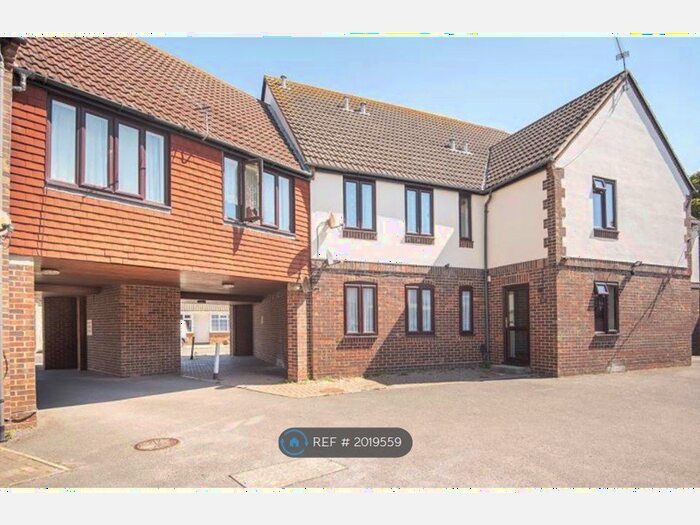 1 Bedroom Flat To Rent In Mcrae Court, Selsey, Chichester, PO20