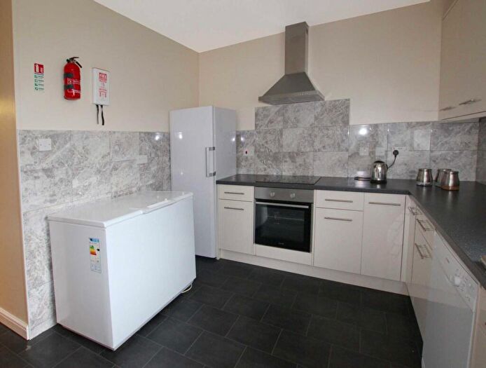 5 Bedroom Terraced House To Rent In Christchurch Road, Reading, RG2