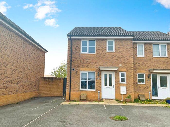 3 Bedroom House To Rent In Heol Tre Dwr, Waterton, Bridgend, CF31