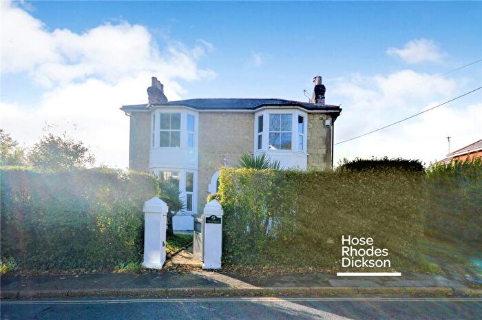 4 Bedroom Detached House To Rent In St. Johns Road, Wroxall, PO38