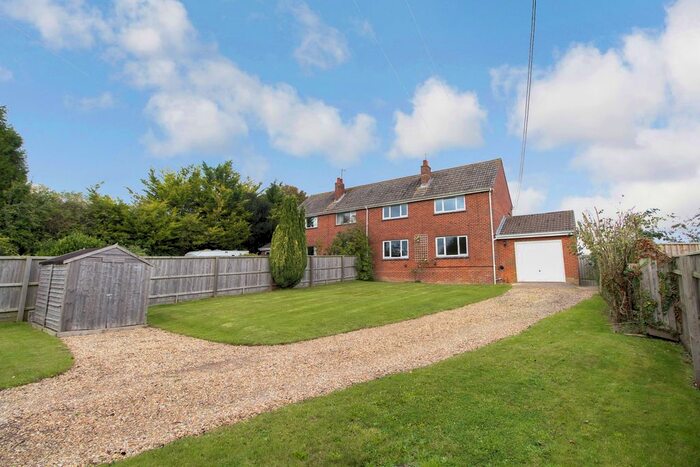 3 Bedroom Detached House To Rent In North Farm Cottages, Tarrant Hinton, Blandford, Dorset, DT11