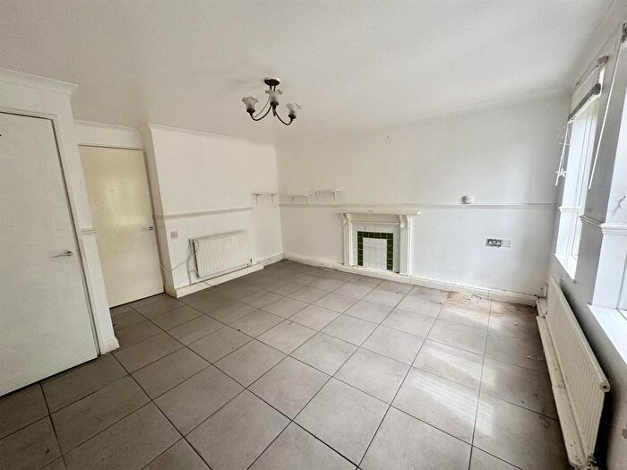 3 Bedroom Terraced House To Rent In Windmill Grove, Croydon, CR0