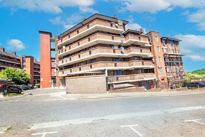 3 Bedroom Flat For Sale In Harrington Hill, Ferry House Harrington Hill, E5