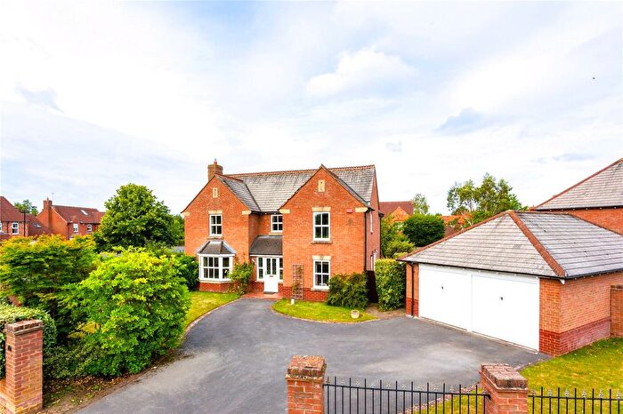 4 Bedroom Detached House For Sale In Earswick Chase, Earswick, York, North Yorkshire, YO32