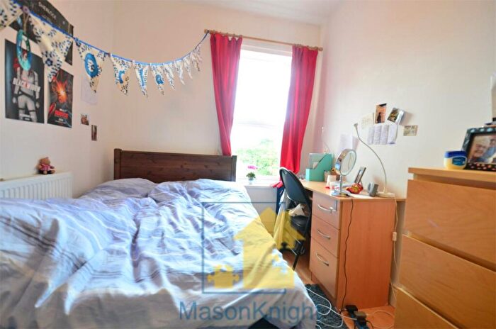 3 Bedroom Terraced House To Rent In Poole Crescent, Harborne. Mins Walk To University Of Birmingham, B17