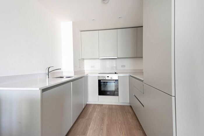 1 Bedroom Flat To Rent In Saffron Central Square, Croydon, CR0