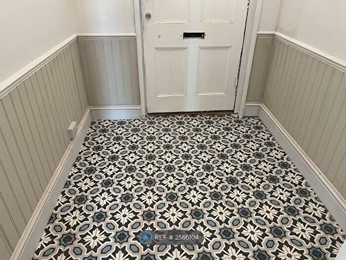 2 Bedroom Flat To Rent In West Hill Road, St. Leonards-On-Sea, TN38