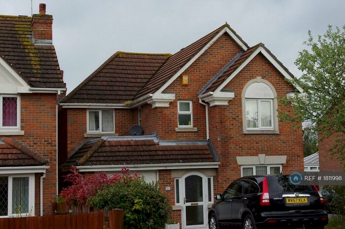 4 Bedroom Detached House To Rent In West View Road, Swanley, BR8
