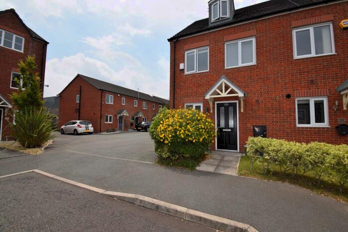 3 Bedroom End Of Terrace House To Rent In Magazine Road, Bromborough, CH62