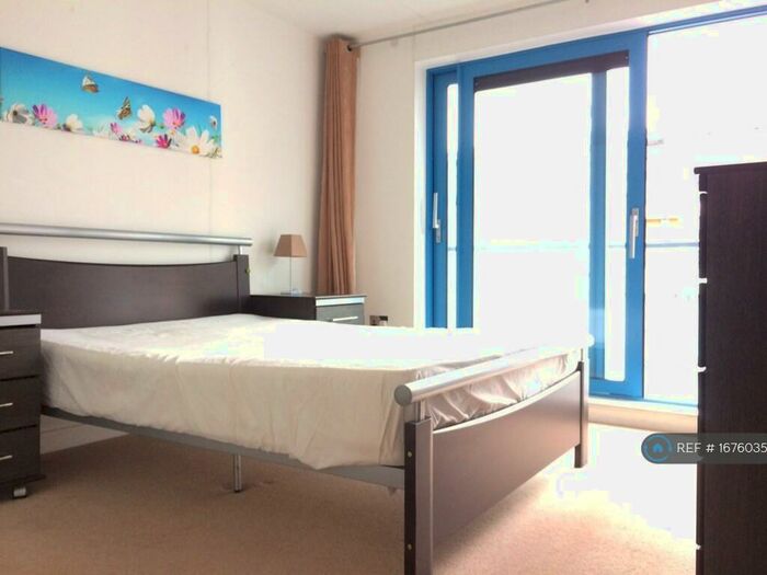 1 Bedroom Flat To Rent In Royal Victoria, London, E16