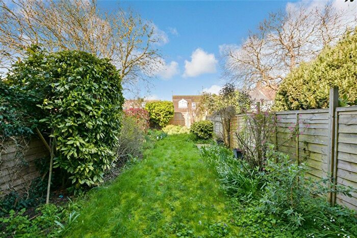 2 Bedroom End Of Terrace House For Sale In Magdalen Court, Broadstairs, Kent, CT10