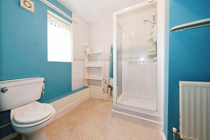 2 Bedroom Semi-Detached House For Sale In Lavender Close, Pendeford, Wolverhampton, WV9