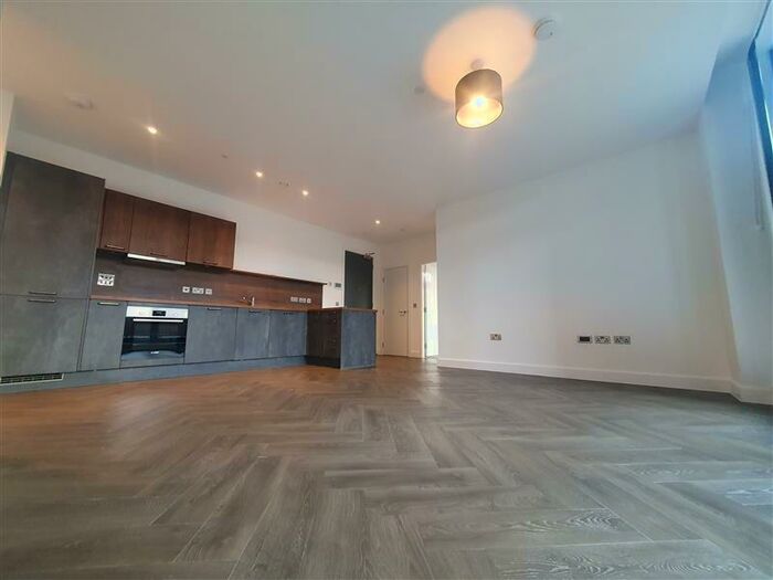 2 Bedroom Apartment To Rent In Priory House, Gooch Street, Birmingham, B5