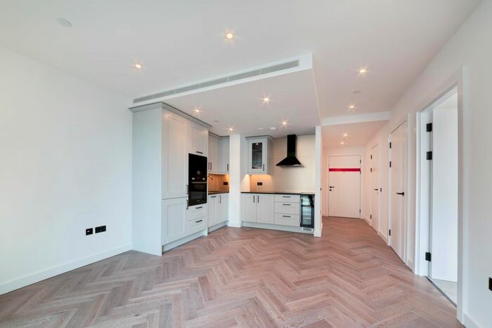 1 Bedroom Flat To Rent In Inglefield Square, Prusom Street, London, E1W