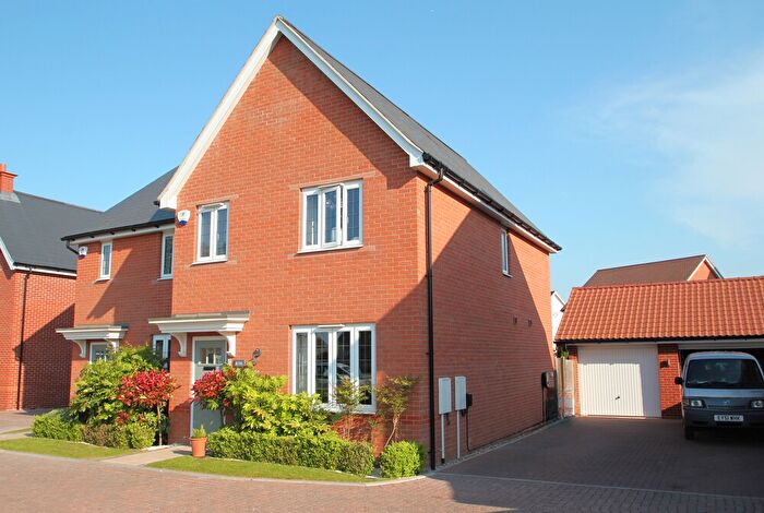 3 Bedroom Semi-Detached House For Sale In Willow Gardens, Feering, CO5