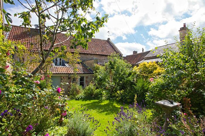 3 Bedroom End Of Terrace House For Sale In High Street, Marshfield, Chippenham, SN14