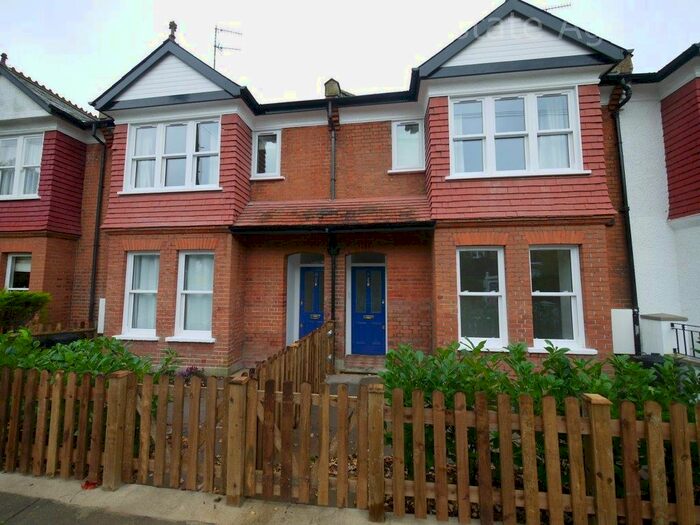 1 Bedroom Flat To Rent In Rofant Road, Northwood, HA6