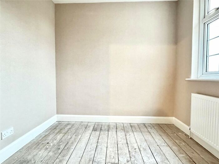 3 Bedroom Detached House For Sale In Beechenlea Lane, Swanley, Kent, BR8